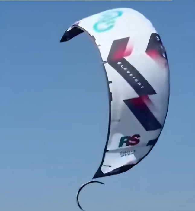 Placa, bar- linii, zmee 14m si 10m! Kitesurfing Eleveight