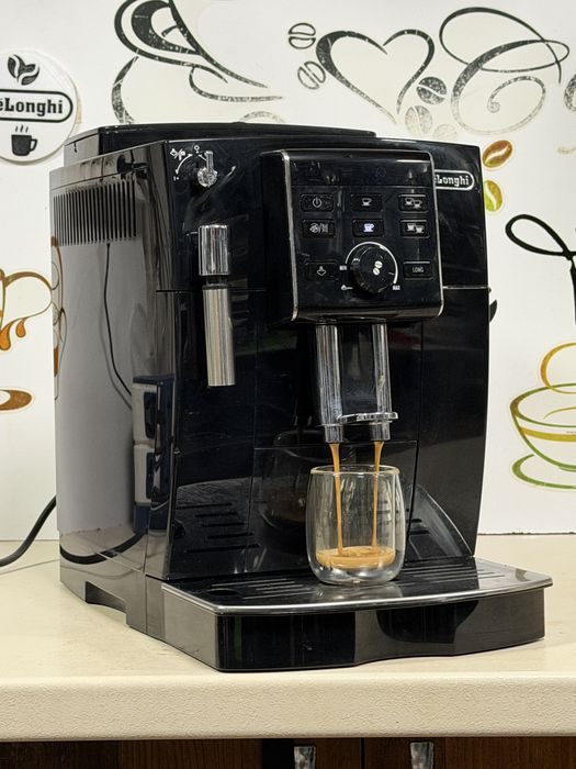 Кафемашина кафе автомат delonghi magnifica S с гаранция