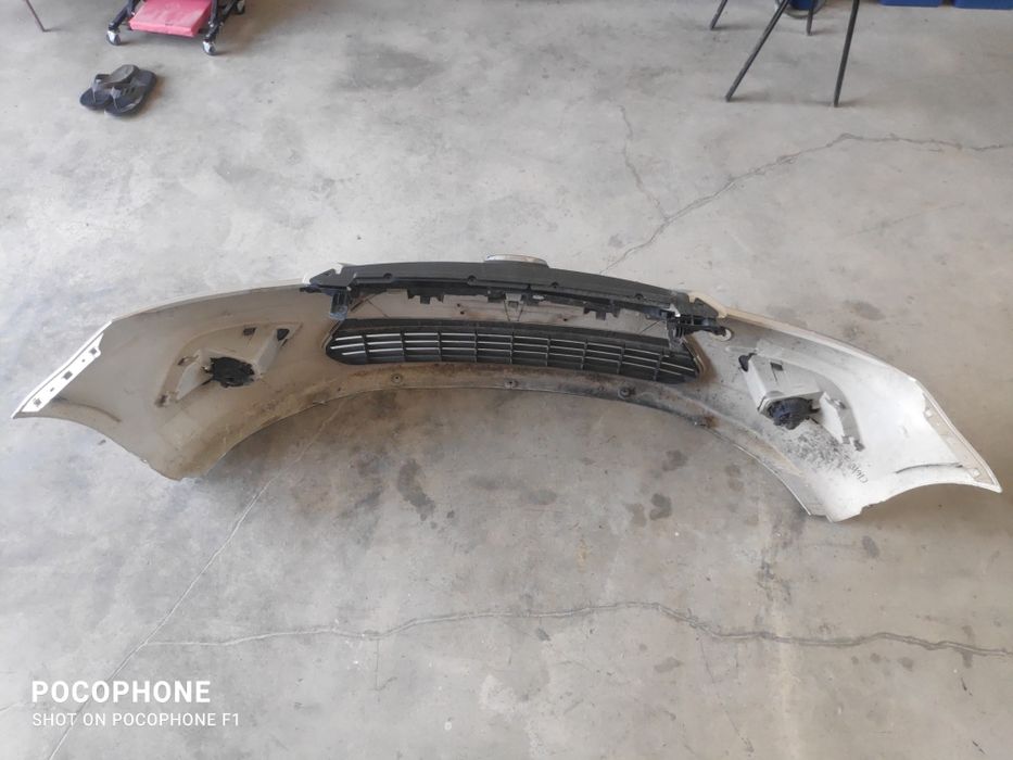 Предна броня Ford Focus / Форд Фокус 2010г. Със Забележки!