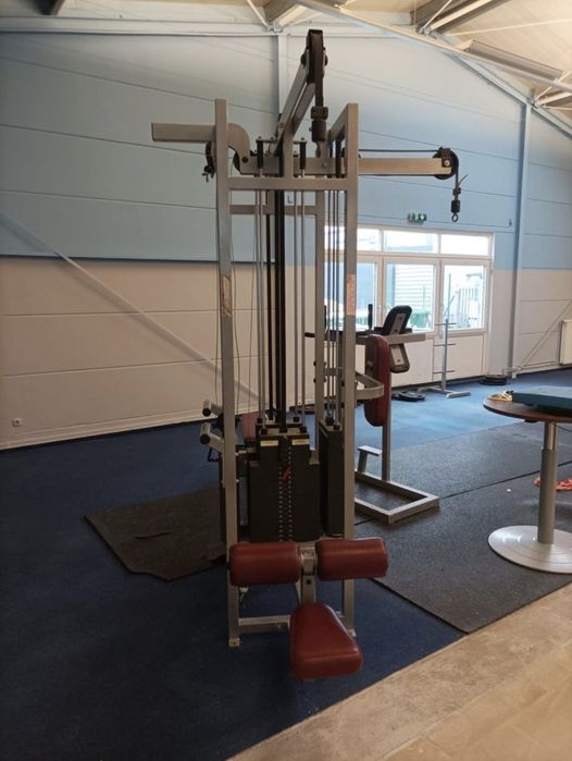 Фитнес уреди Star trac multistation мултистанция