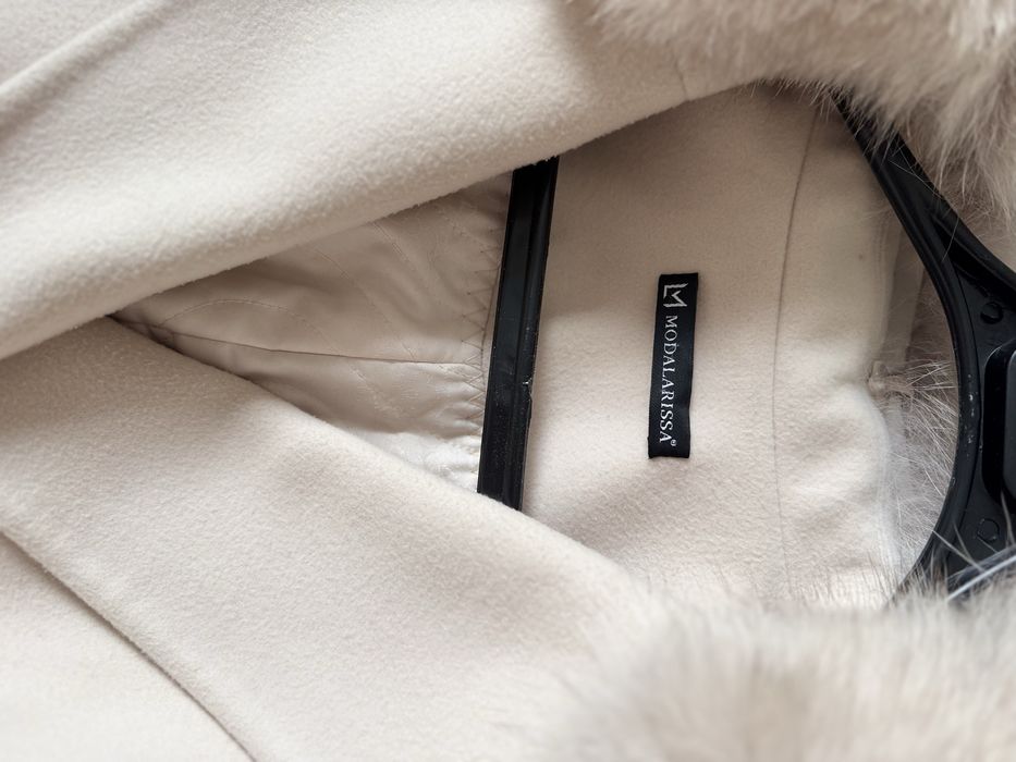 Продаеться пальто