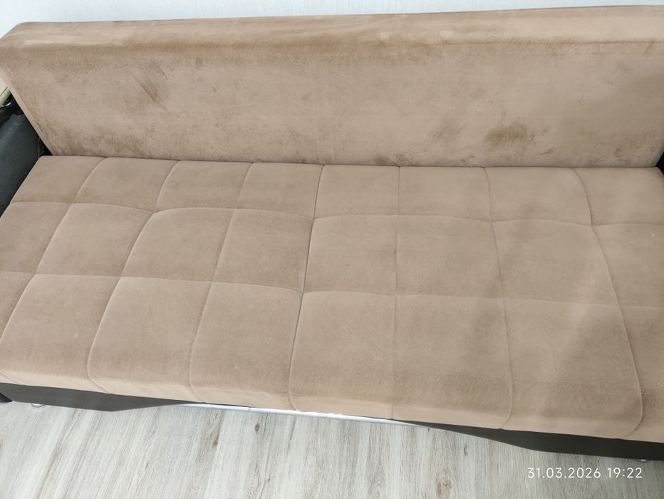 Отдам даром диван