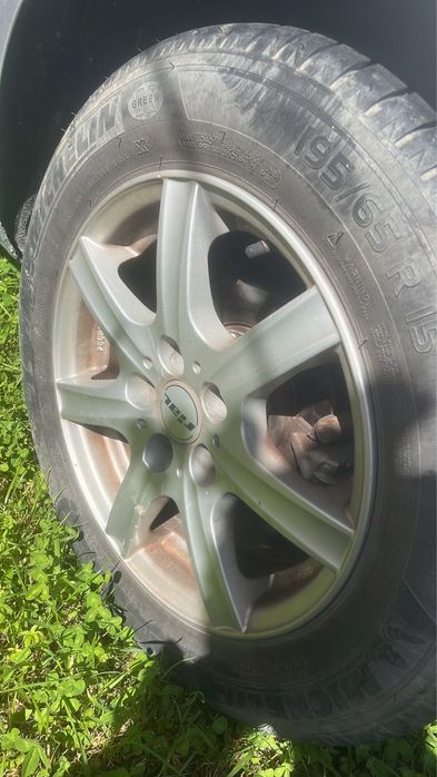 Vand sau dezmembrez volkaswage Golf 4