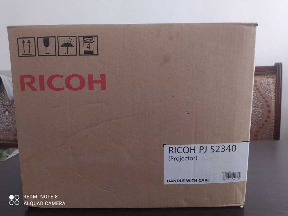 Ricoh yangi proektor