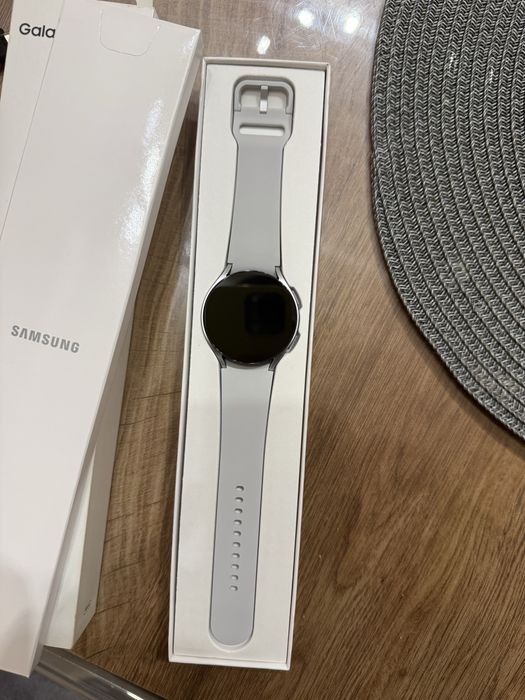 samsung watch 6 чисто нов