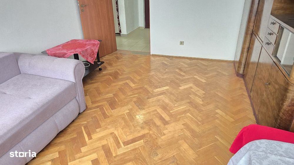 Vand apartament 2 camere Deva, zona Pacii (Cartea Funciara), etaj 1,