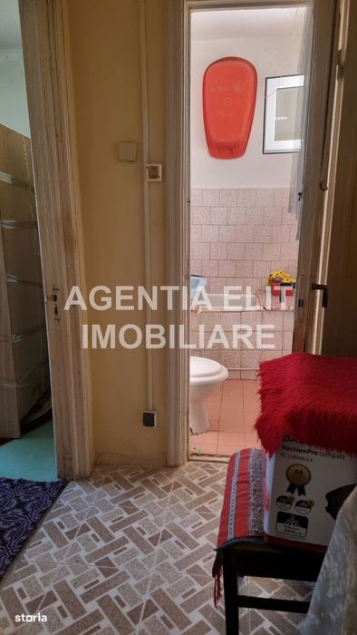Apartament 3 camere, zona Colegiului Gheorghe Asachi