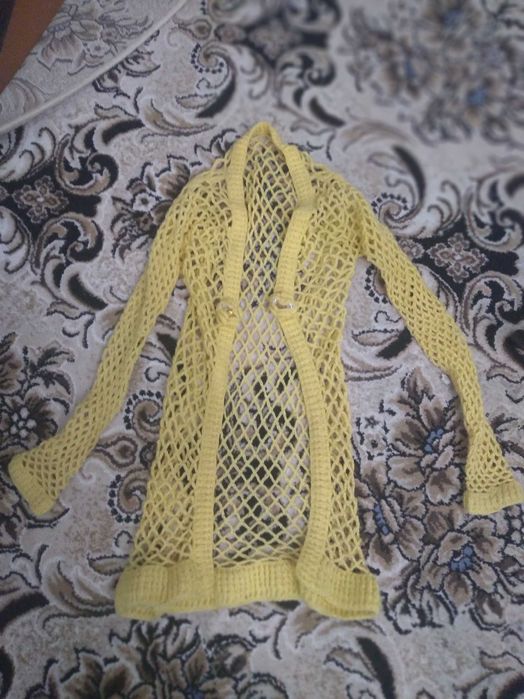 Yubka va to'qilgan balero jemper