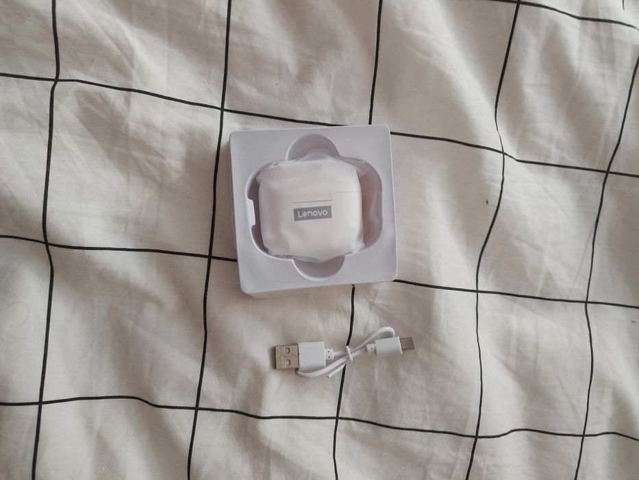 Casti wireless lenovo