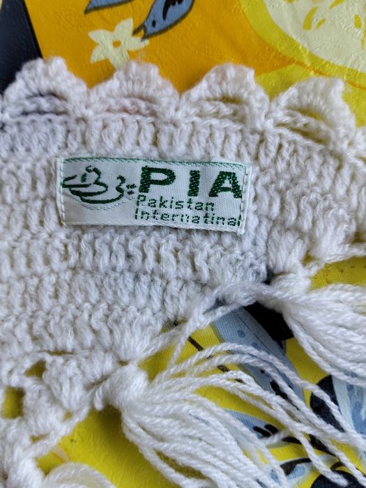 Пуховые платки ручной работы