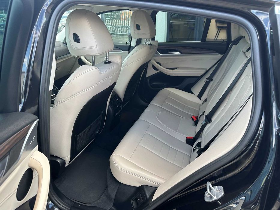 BMW X4 2,5 x-drive 231 cp 2019 Luxury sport accept variante !