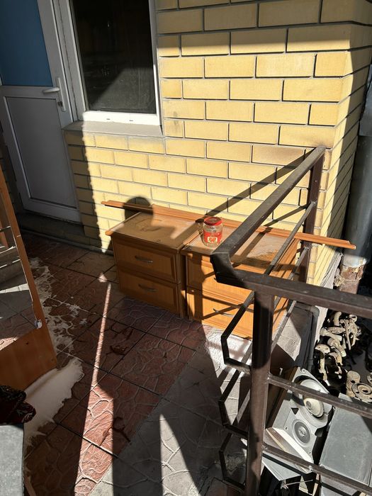 Отдам бесплатно спальный гарнитур