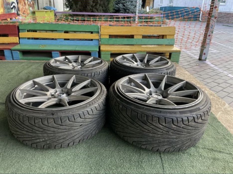 Продам диски с резиный 19