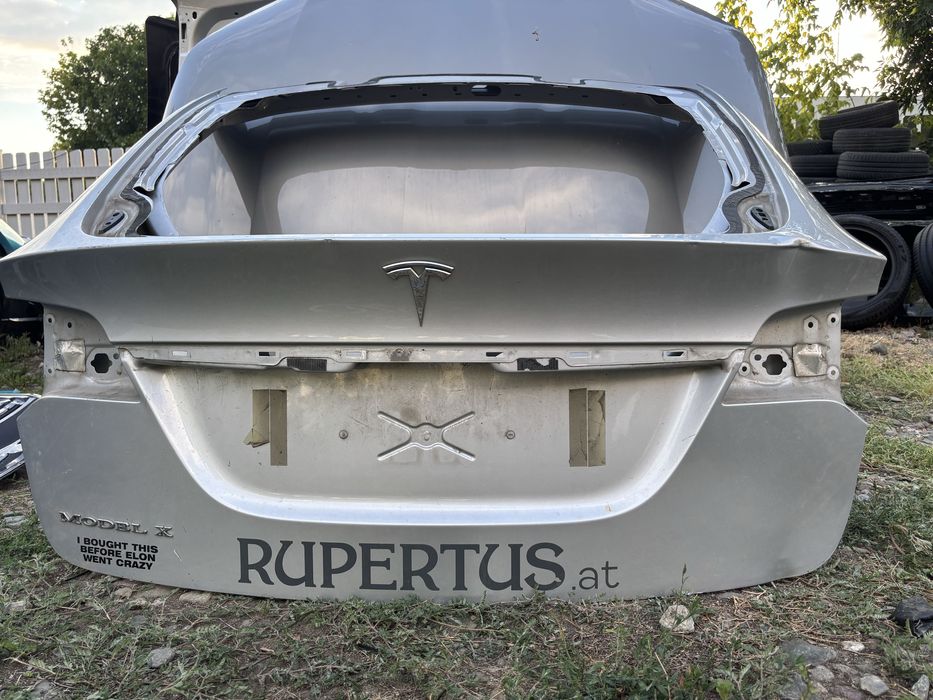 Капак/Багажник/Задна врата Tesla Model X