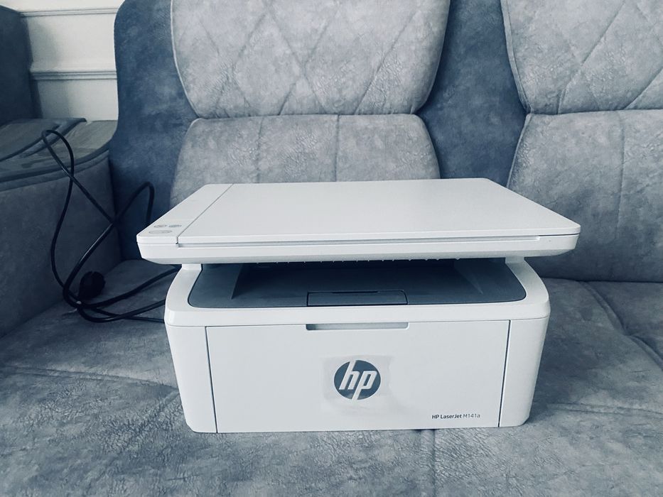 HP LaserJet M141 a
