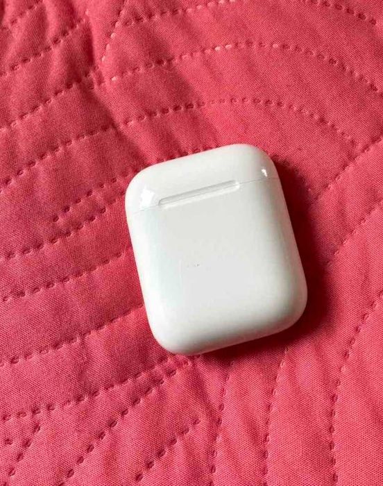 AirPods (2-ро поколение)