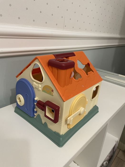Отдам игрушка домик сортер