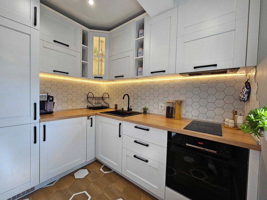 Дава се под наем Тристаен апартамент в София, Изток - 72 кв.м за 920 € - Снимка #9