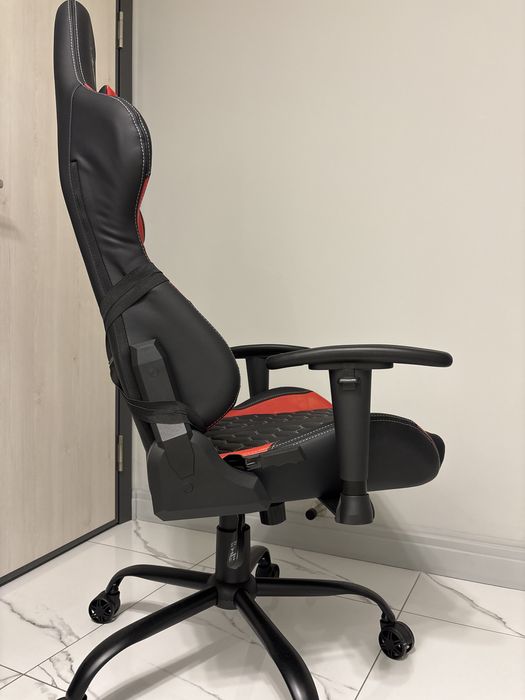 Gaming стол GX Trust – отлично състояние