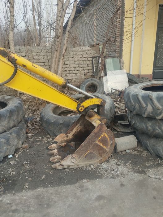 Экскаватор погрузчик