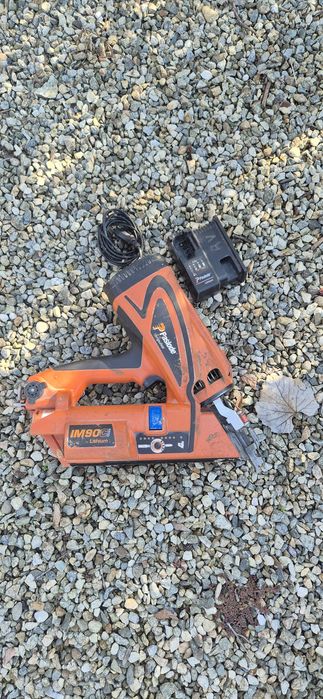 Pistol cuie lemn Paslode IM90CI