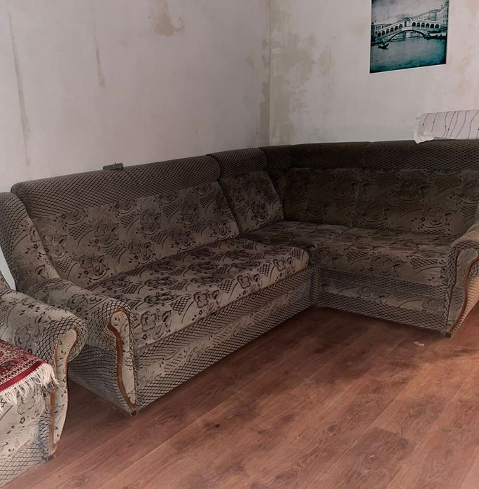 Продам диван срочно