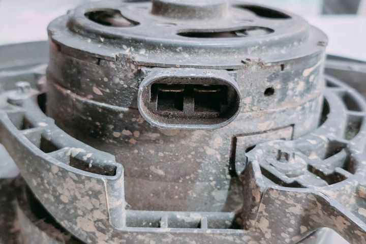 Electroventilator Racire cu Suport 8200231756 Renault Laguna a 2-a ge