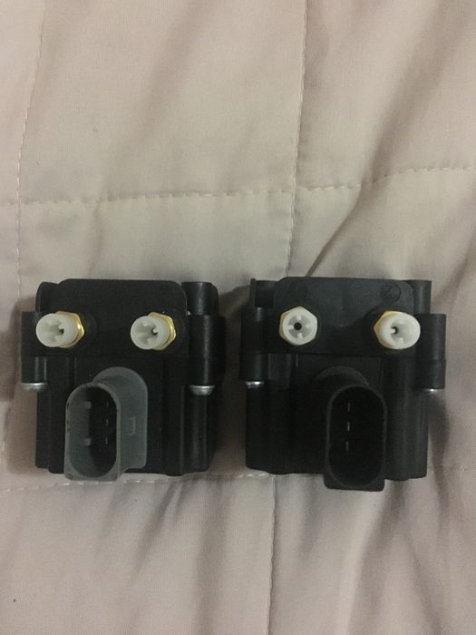 Compresor Perna aer, bloc valve BMW F11, Produse NOI, Garantie 1 AN