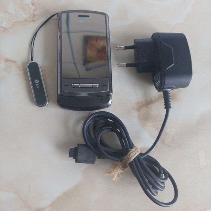 Vând LG Shine cu încărcător [pentru piese sau reparat] //poze reale