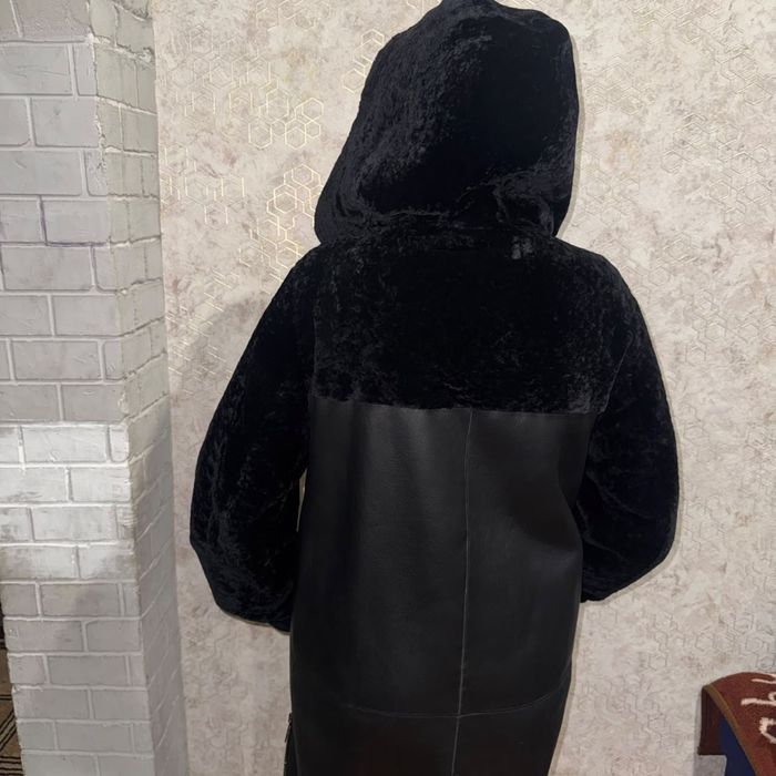 Продам шубу в отличном состояние