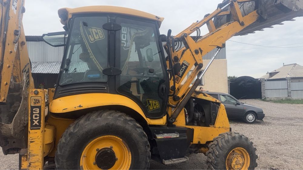 Продам три в одном JCB