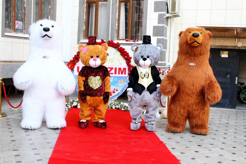 Dekoratsiya sotiladi srochni.