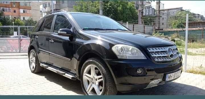 Vand sau schimb cu 8+1 Mercedes ml 320 2008