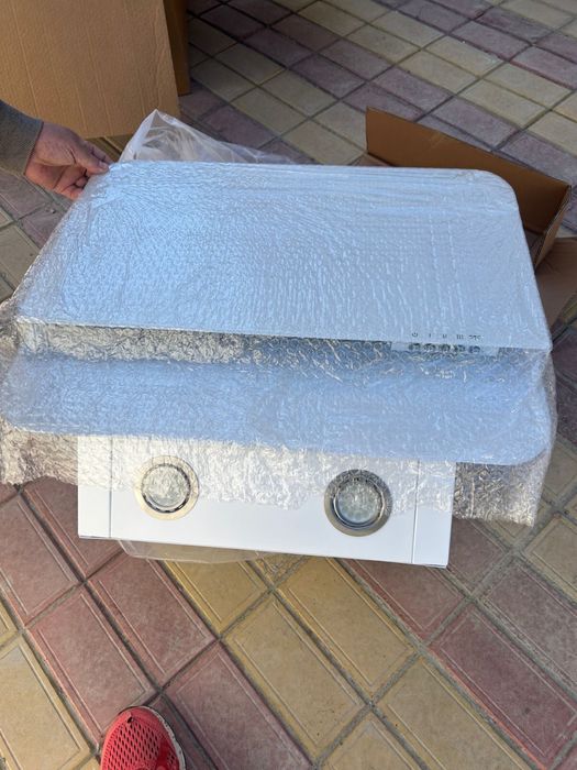 Вытяжка,новая в упаковке