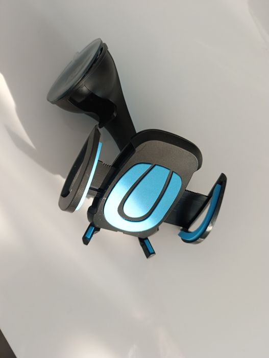 suport telefon in parbriz auto