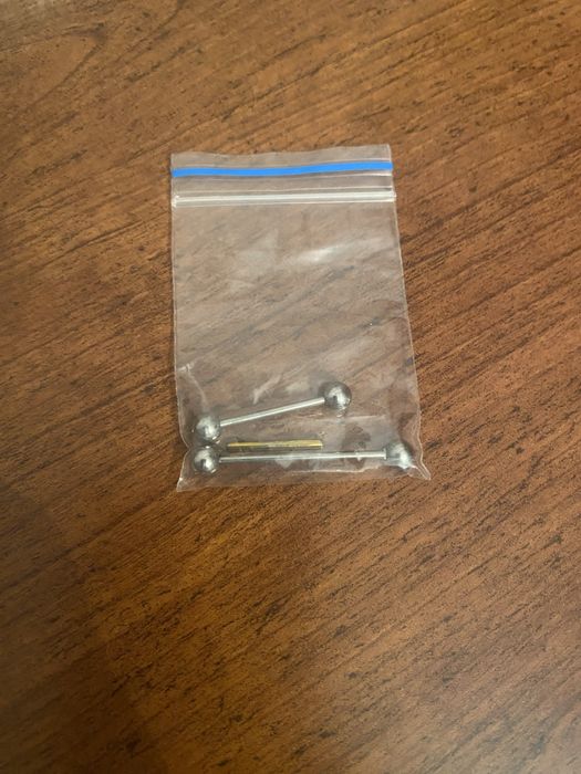 Пирсинг / украшение на тело