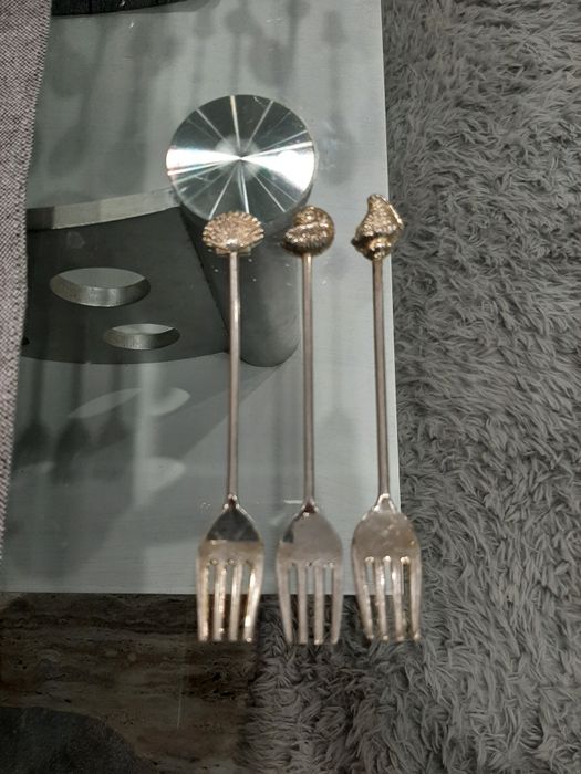 Сребърни лъжики за ценители