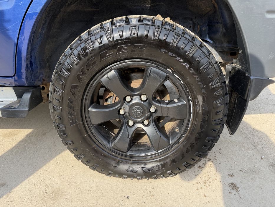 Toyota Land Cruiser 2000г
