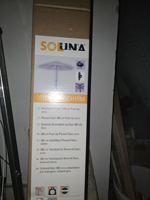 Vând..Umbrelă curte,monitor și calorifer
