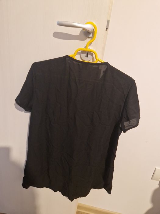 Tricou negru cu fermoar