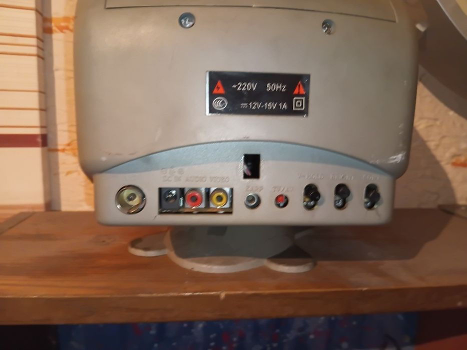 Продам мини телевизор