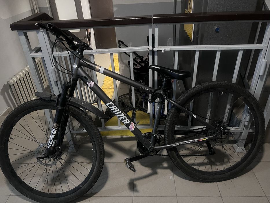 велик GRUZER черный