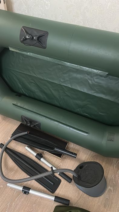 Продается лодка новая