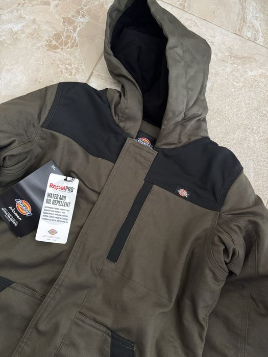 Geaca Dickies noua oferta pana diseara