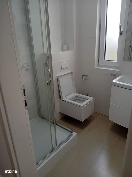 3 Camere l 2 Bai l 2 Locuri Parcare l Gradina