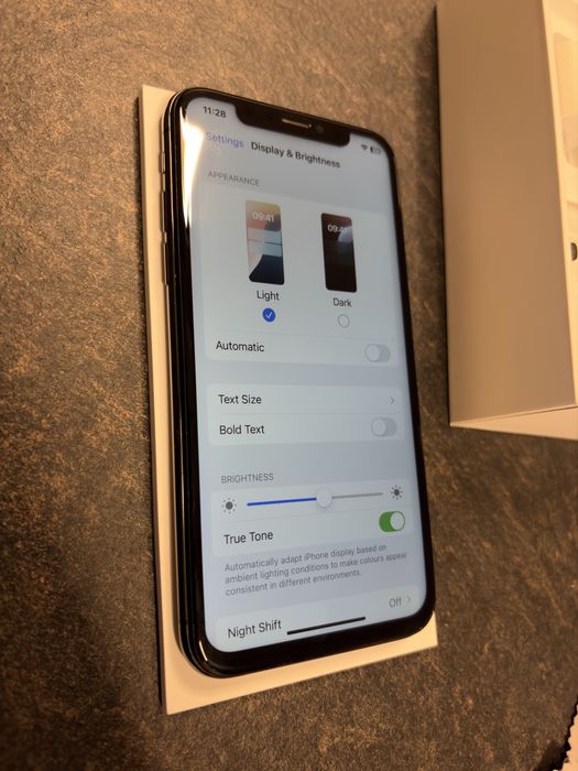 iPhone XS - 64GB