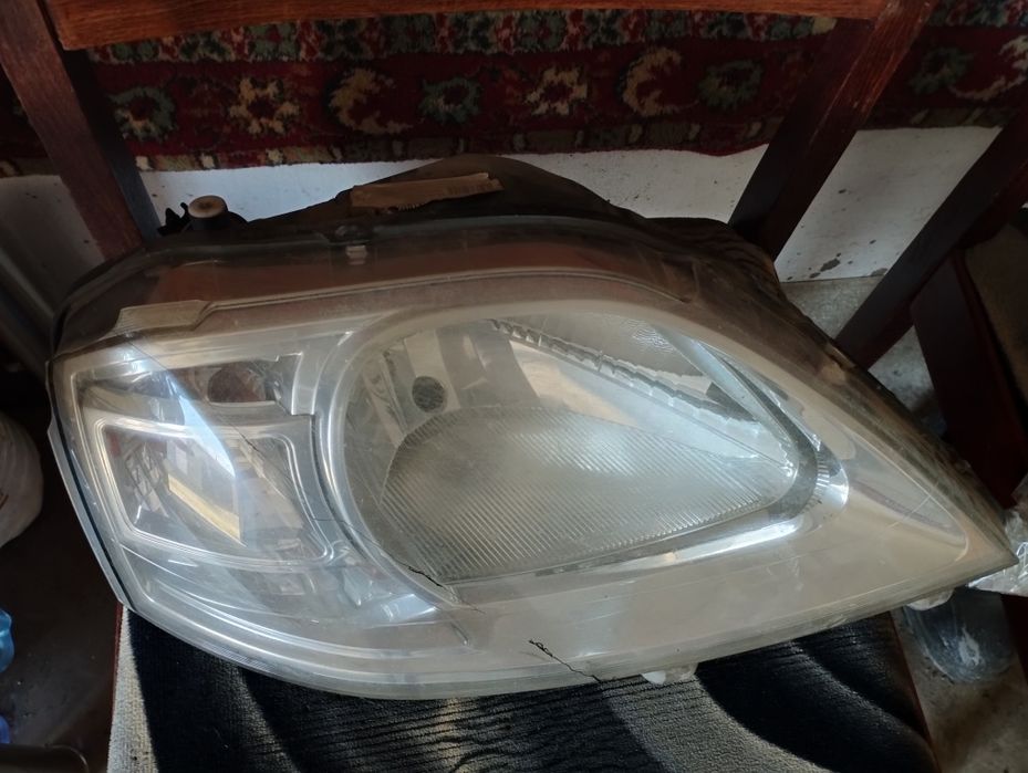 Две фары на ларгус