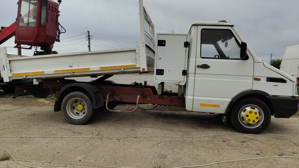 Vând Iveco Dayli basculantă 3,5 t