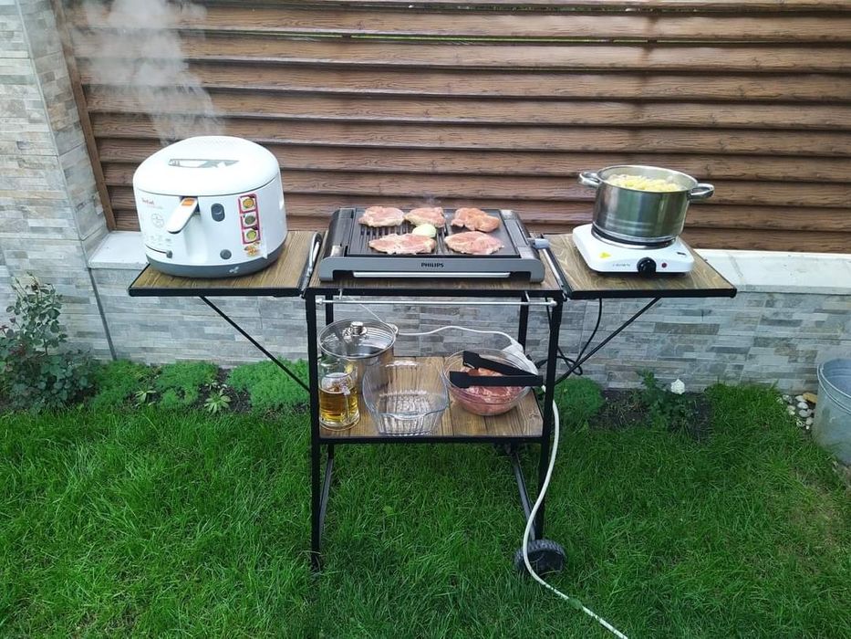 Помощтна масичка за градината