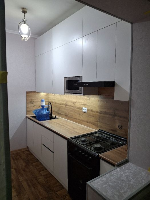 Кухни на заказ. .